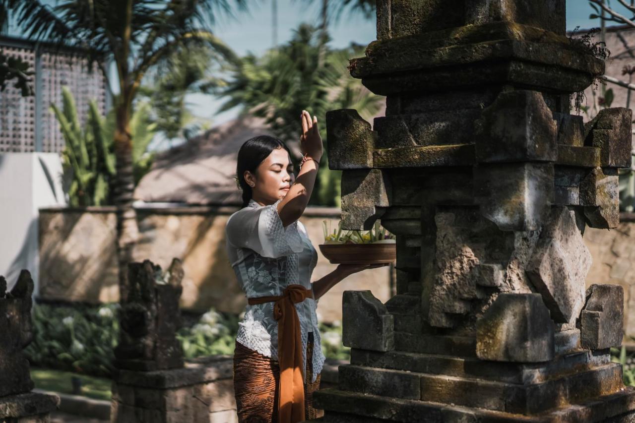 Kharista Villas & Retreat By Ekosistem Canggu  Luaran gambar